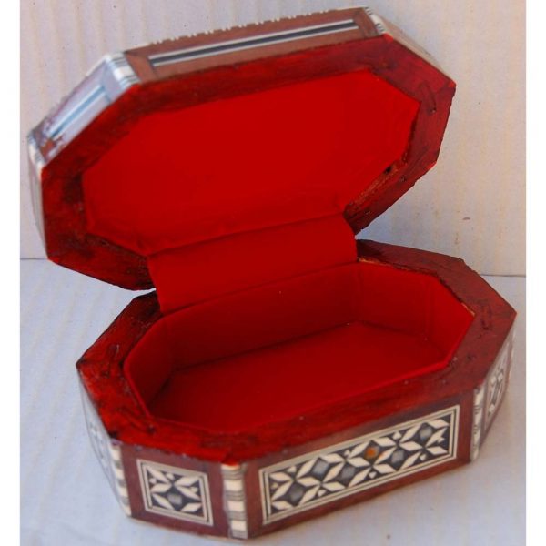 White Oval Box - Nacar - Velvet - Inlaid in Egypt