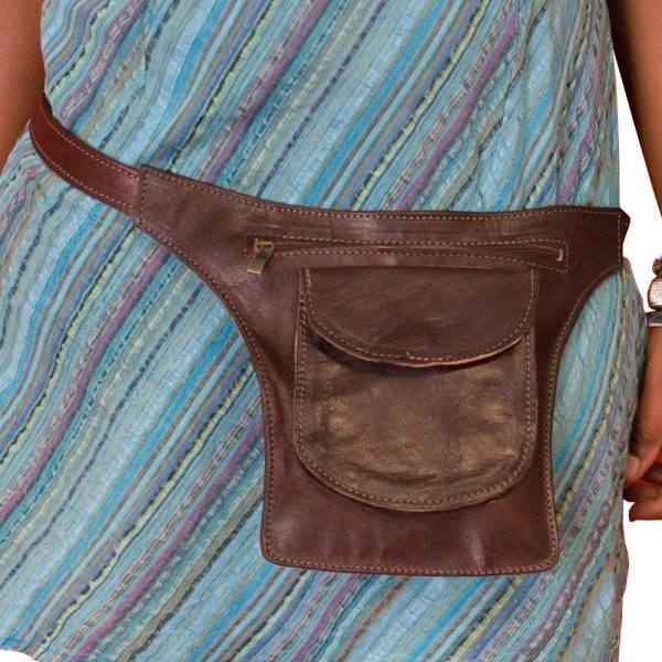 Leather Fanny Bag - Several pockets - Artisan