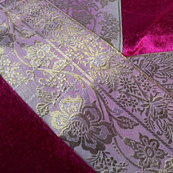 Fine cloth and velvet - pad 40 cm - several colors - design Arabic