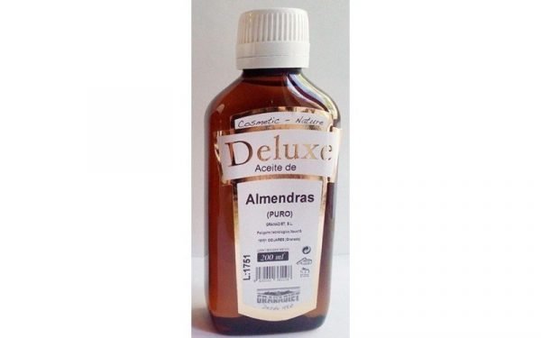 PURE ALMOND OIL - Nourishes and revitalizes - Deluxe